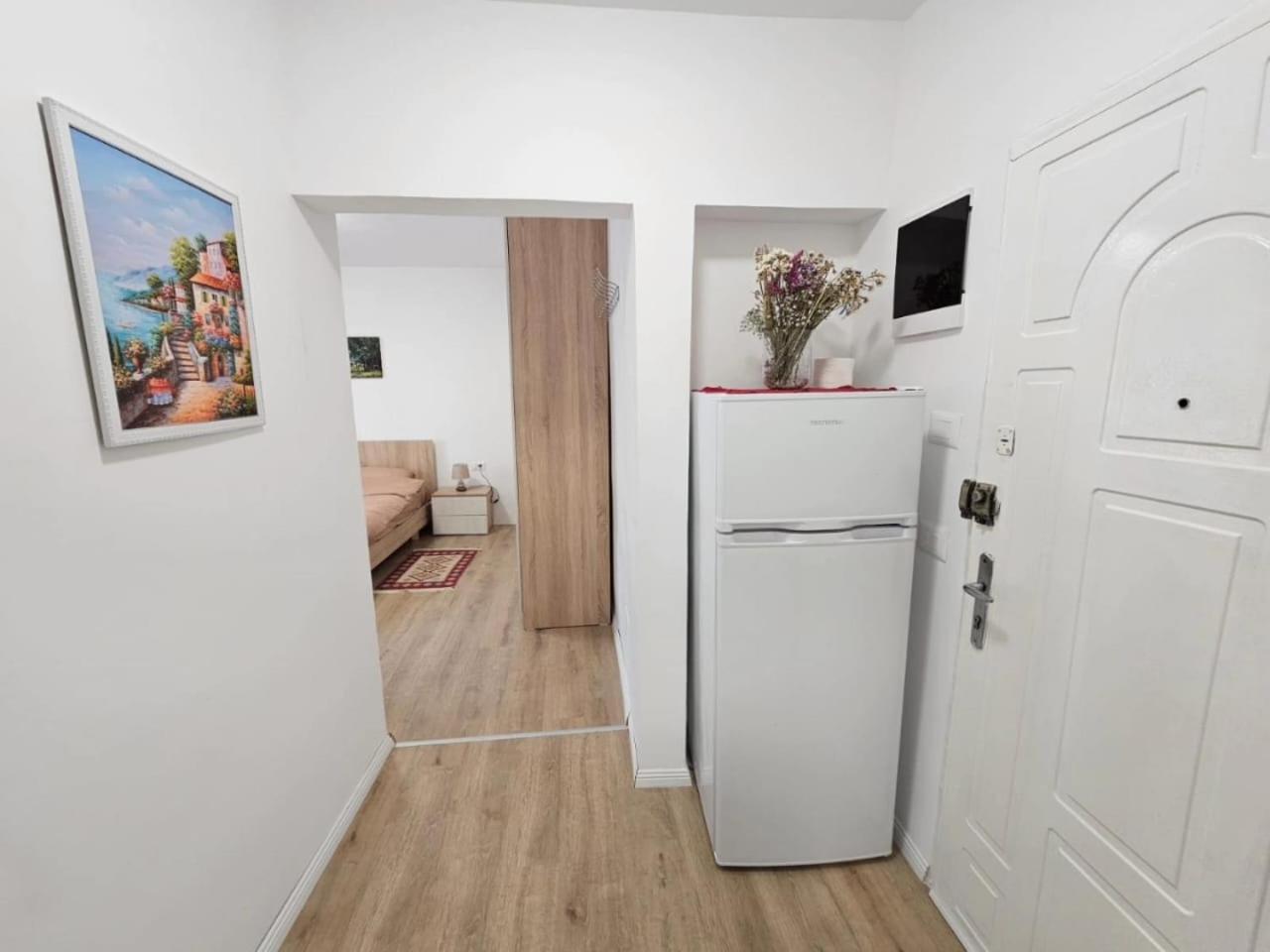 Alan Apartments 4 Myslym Shyri 티라나 외부 사진